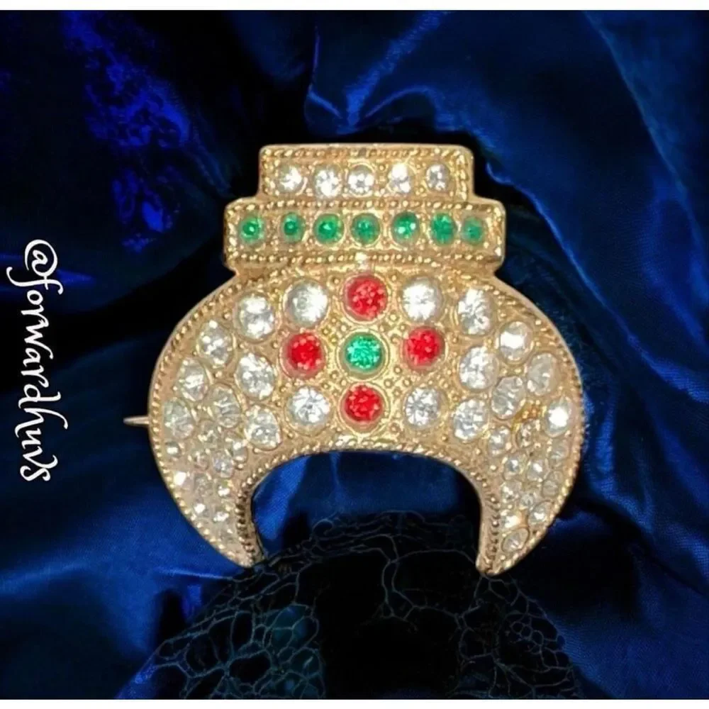 Vintage Shriners Fez Pin with Clear Rhinestone Accents